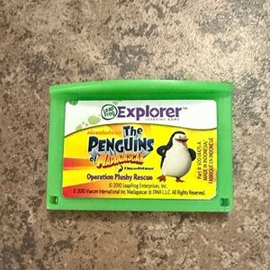 LeapFrog Explorer Game - Penguins of Madagascar - Green